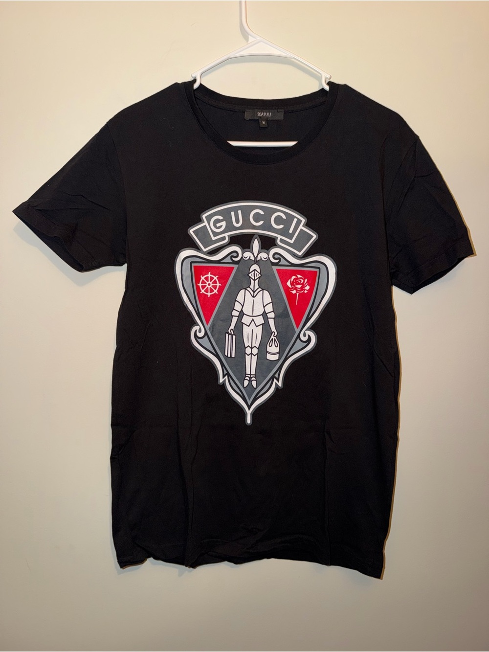Gucci Knight crest t shirt